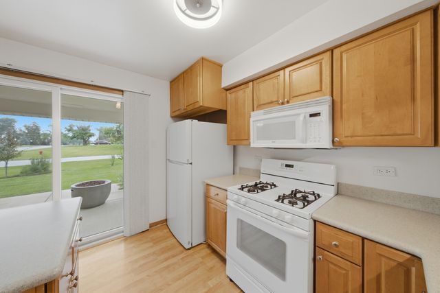 8401 W 85th Street, Hickory Hills, IL 60457