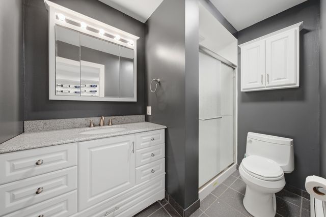 8401 W 85th Street, Hickory Hills, IL 60457