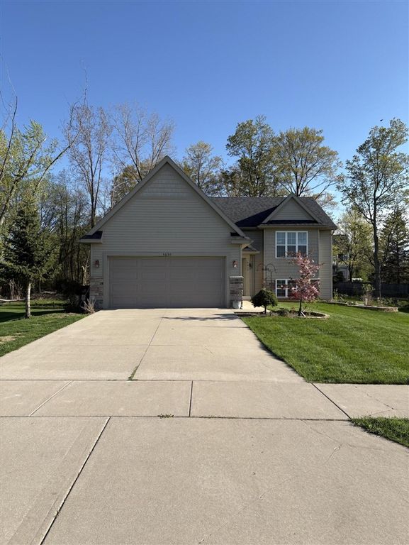4630 Cider Wood Drive, Walker, MI 49534
