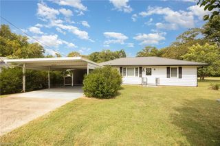 3839 High Point Road, Winston-salem, NC 27107