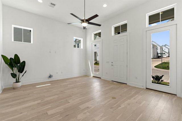 4505 Grassland DR, Austin, TX 78723