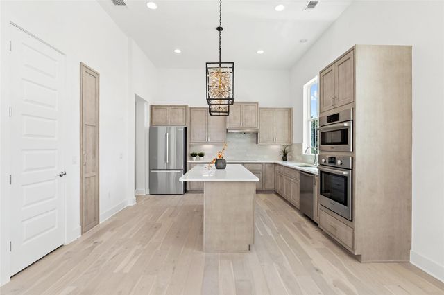 4505 Grassland DR, Austin, TX 78723