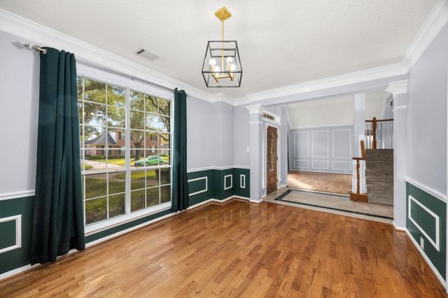 1306 Blackthorne Drive, Houston, TX 77094