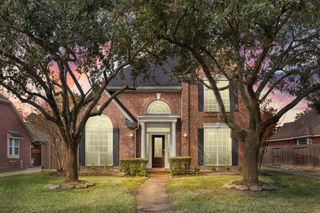1306 Blackthorne Drive, Houston, TX 77094