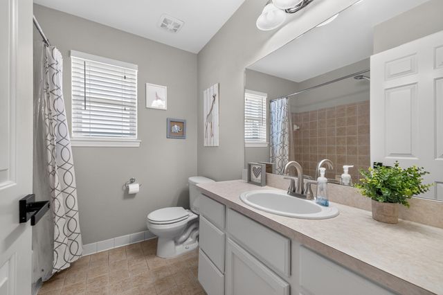 23509 W Creek Drive 36, New Boston, MI 48164