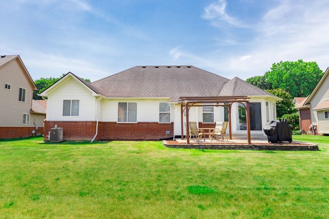 23509 W Creek Drive 36, New Boston, MI 48164