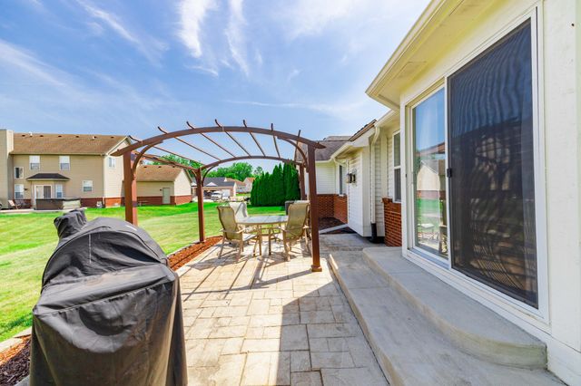 23509 W Creek Drive 36, New Boston, MI 48164