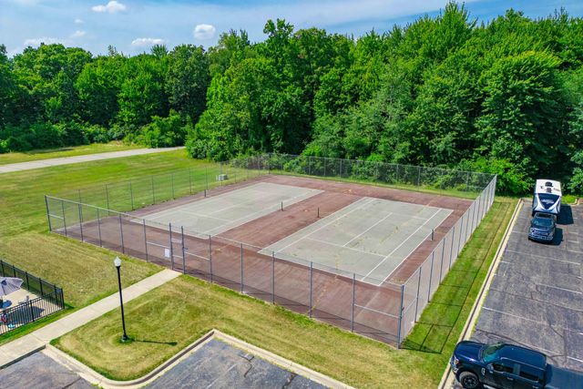 23509 W Creek Drive 36, New Boston, MI 48164