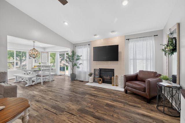 23509 W Creek Drive 36, New Boston, MI 48164