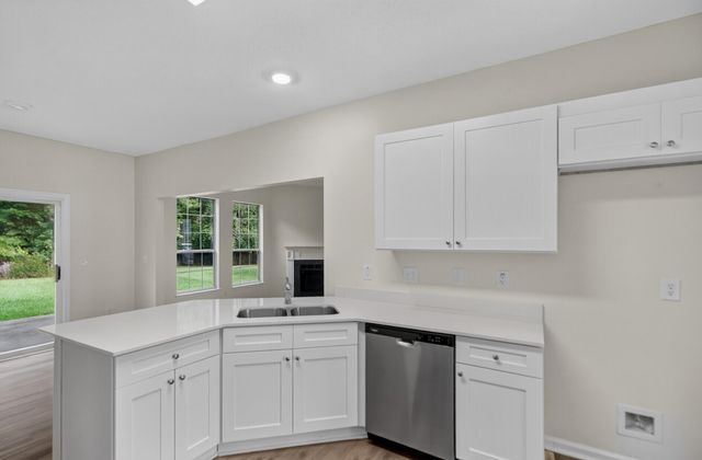 180 Hainsworth Drive, North Charleston, SC 29418