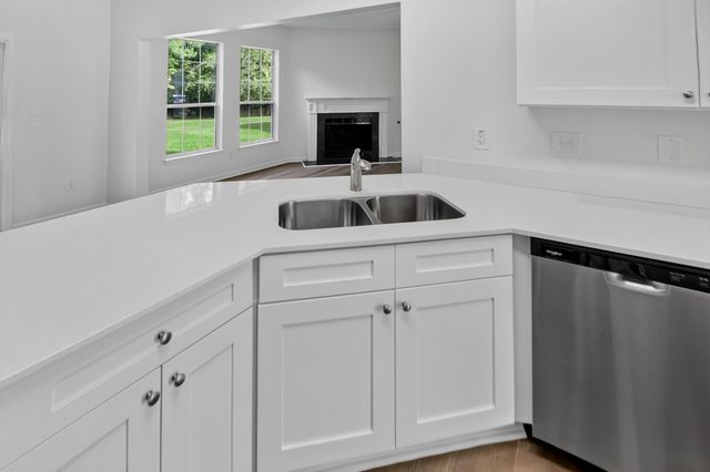 180 Hainsworth Drive, North Charleston, SC 29418
