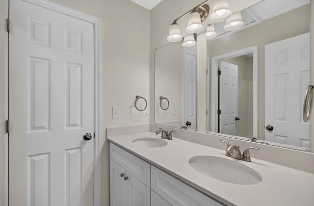 180 Hainsworth Drive, North Charleston, SC 29418