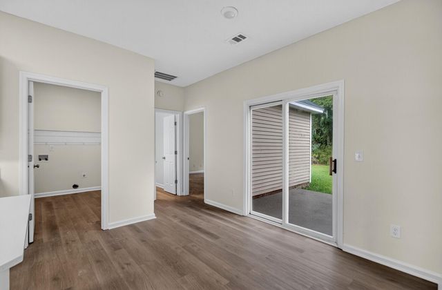 180 Hainsworth Drive, North Charleston, SC 29418