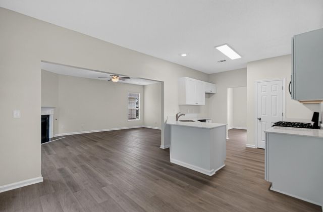 180 Hainsworth Drive, North Charleston, SC 29418