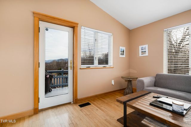 317 Sawyer Circle, Bluff City, TN 37618