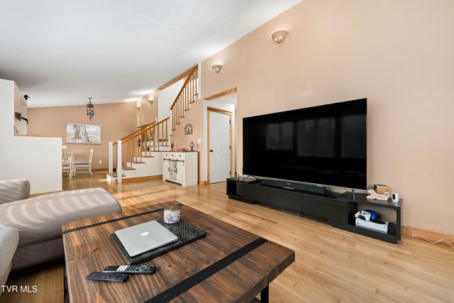 317 Sawyer Circle, Bluff City, TN 37618