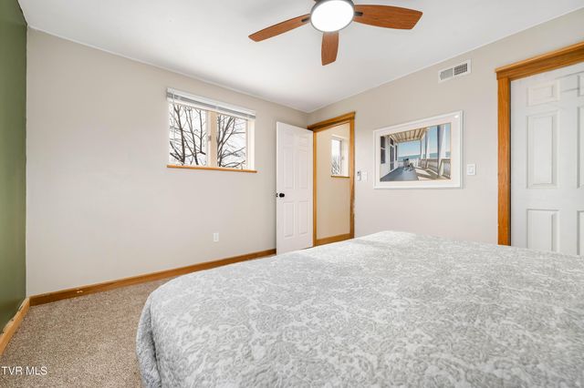 317 Sawyer Circle, Bluff City, TN 37618