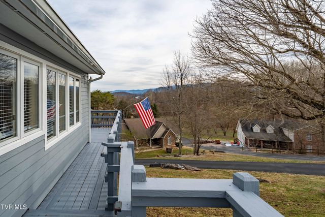 317 Sawyer Circle, Bluff City, TN 37618