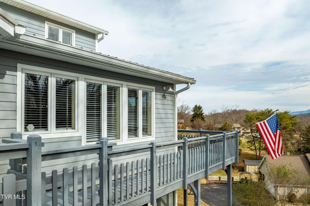 317 Sawyer Circle, Bluff City, TN 37618