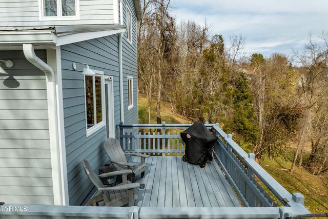 317 Sawyer Circle, Bluff City, TN 37618