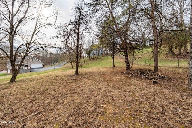 317 Sawyer Circle, Bluff City, TN 37618