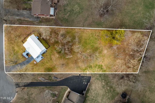 317 Sawyer Circle, Bluff City, TN 37618