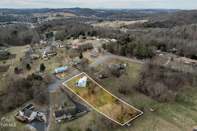 317 Sawyer Circle, Bluff City, TN 37618