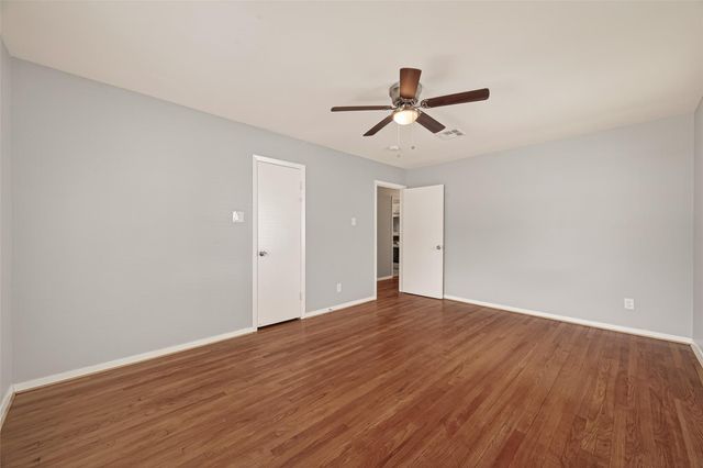 226 W 4th Street, Deer Park, TX 77536