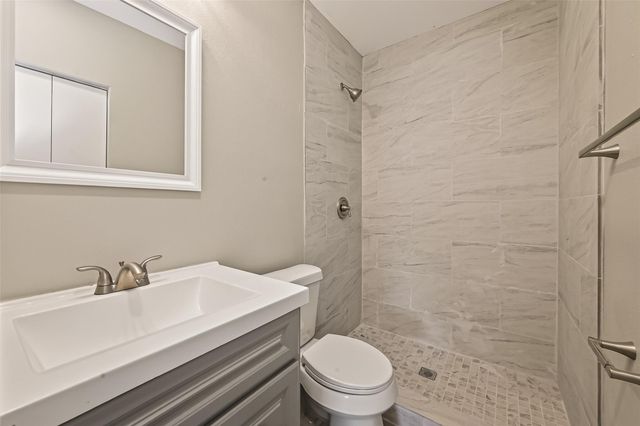 226 W 4th Street, Deer Park, TX 77536