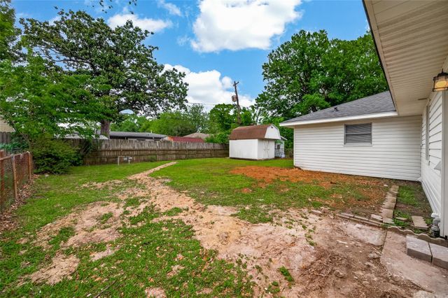 226 W 4th Street, Deer Park, TX 77536