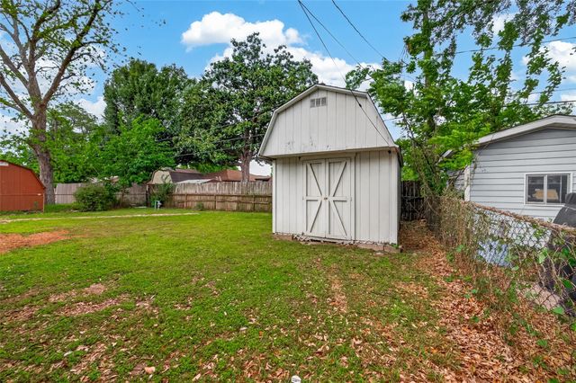 226 W 4th Street, Deer Park, TX 77536