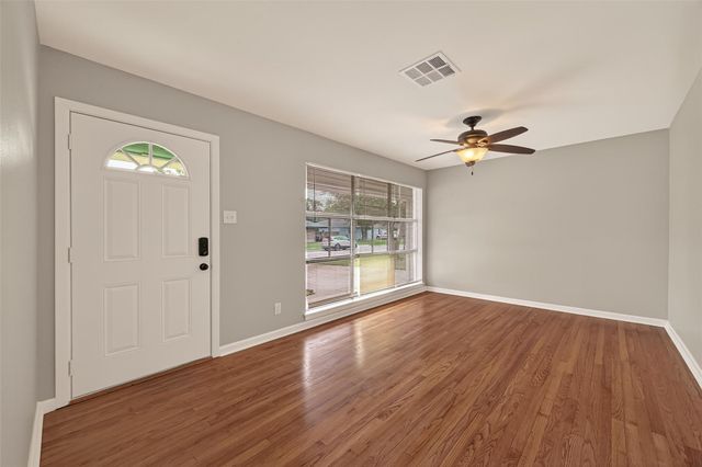 226 W 4th Street, Deer Park, TX 77536