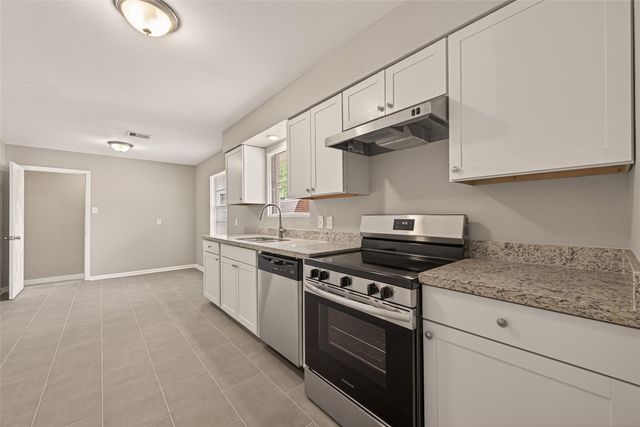 226 W 4th Street, Deer Park, TX 77536