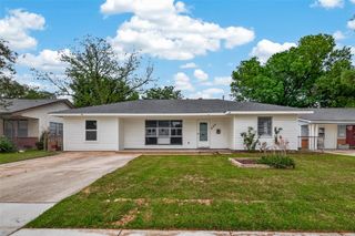 226 W 4th Street, Deer Park, TX 77536