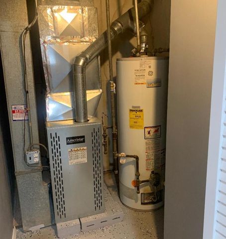 6542 S Carpenter Street, Chicago, IL 60621