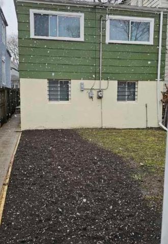 6542 S Carpenter Street, Chicago, IL 60621