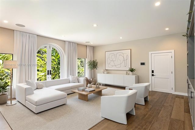 5401 Pine Tree Drive 5401, Miami Beach, FL 33140