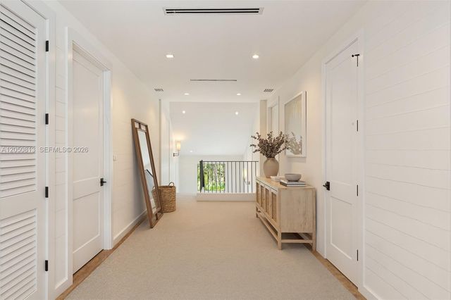 5401 Pine Tree Drive 5401, Miami Beach, FL 33140