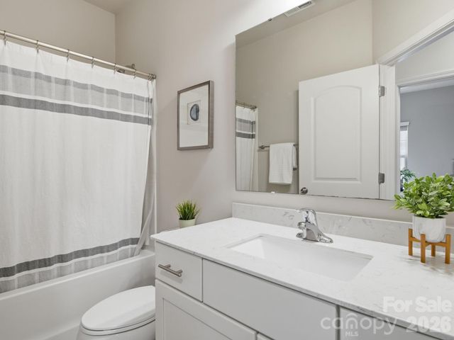 1038 Doveridge Street, Charlotte, NC 28273