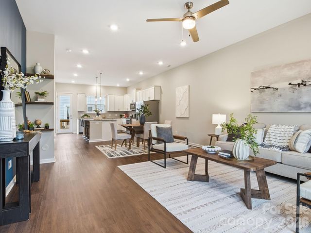 1038 Doveridge Street, Charlotte, NC 28273