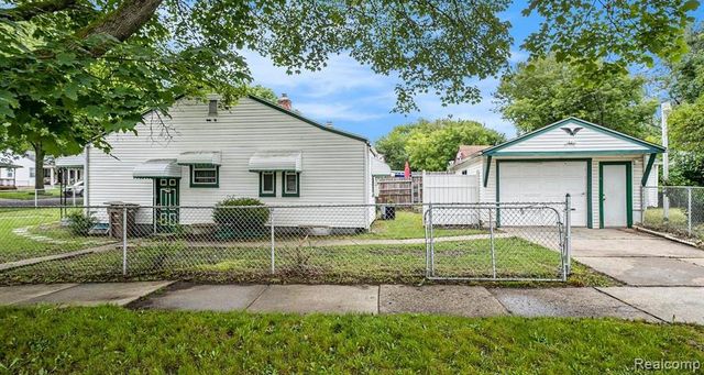 180 W Rutgers Avenue, Pontiac, MI 48340