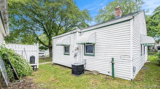 180 W Rutgers Avenue, Pontiac, MI 48340