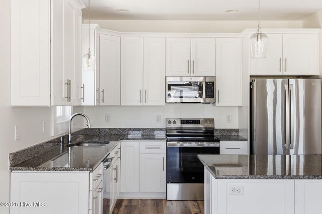 304 Oceanaire Lane, Surf City, NC 28445