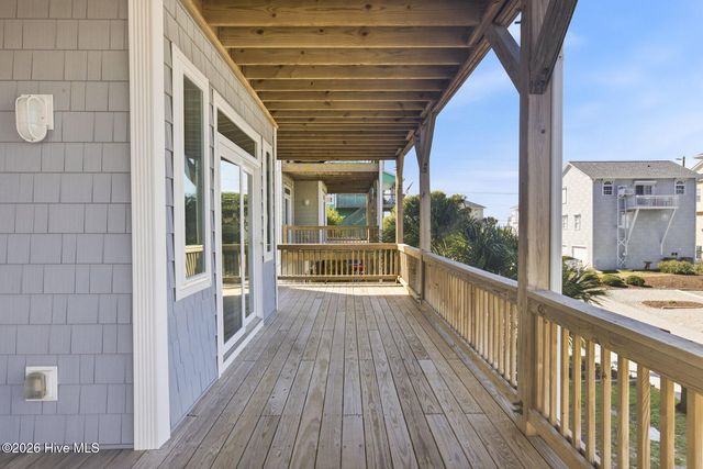 304 Oceanaire Lane, Surf City, NC 28445