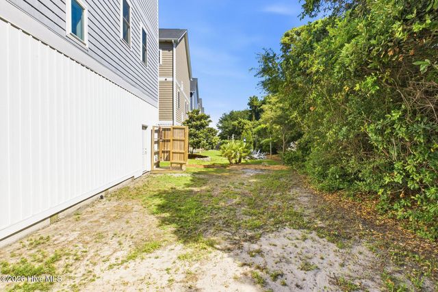304 Oceanaire Lane, Surf City, NC 28445