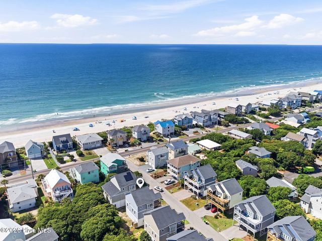 304 Oceanaire Lane, Surf City, NC 28445