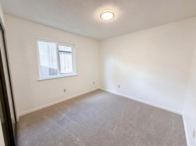 5901 Small Hill Ct, Citrus Heights, CA 95621