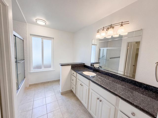 5901 Small Hill Ct, Citrus Heights, CA 95621