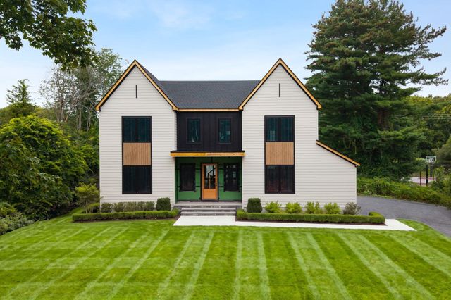 1125 South St, Needham, MA 02492