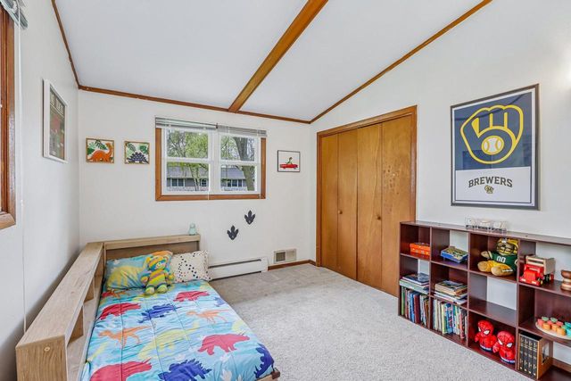 4614 Hamlet Place, Madison, WI 53714